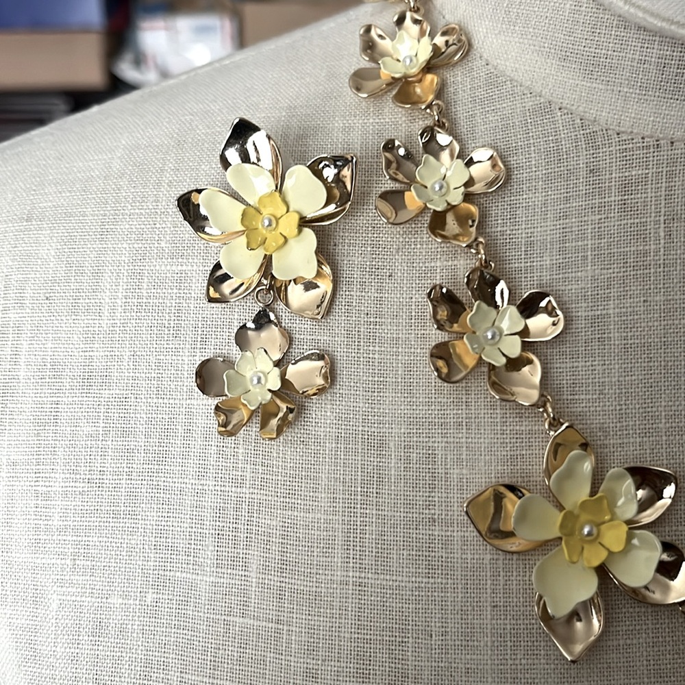 INC necklace - Picture 3 of 3